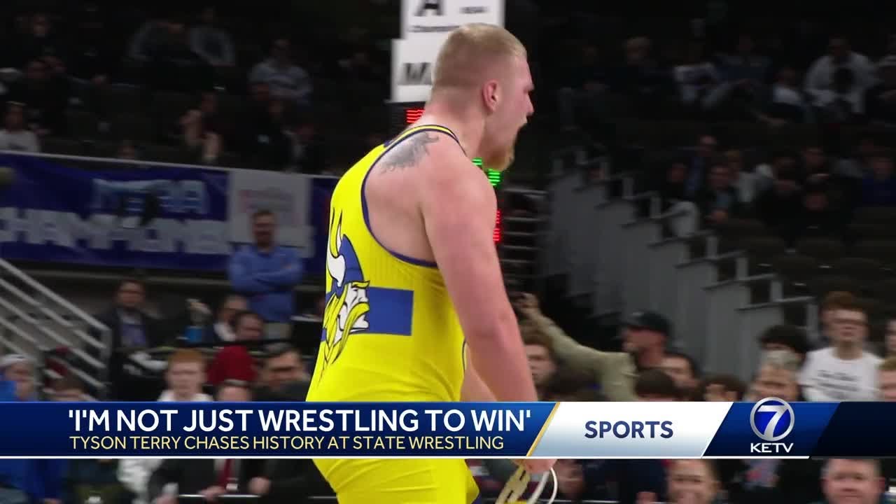 Omaha North's Tyson Terry chases perfection at state wrestling