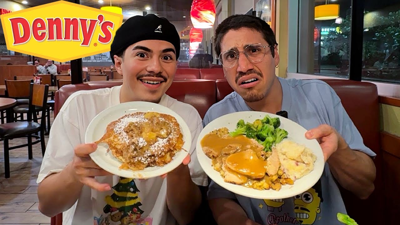 Мы попробовали праздничный обед в Denny's на День благодарения.