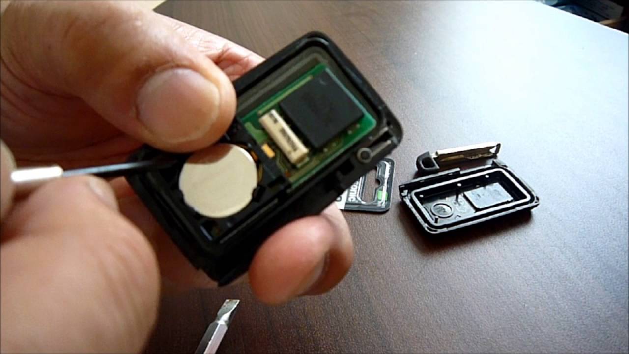 ﾄﾖﾀｽﾏｰﾄｷｰ電池交換 Youtube