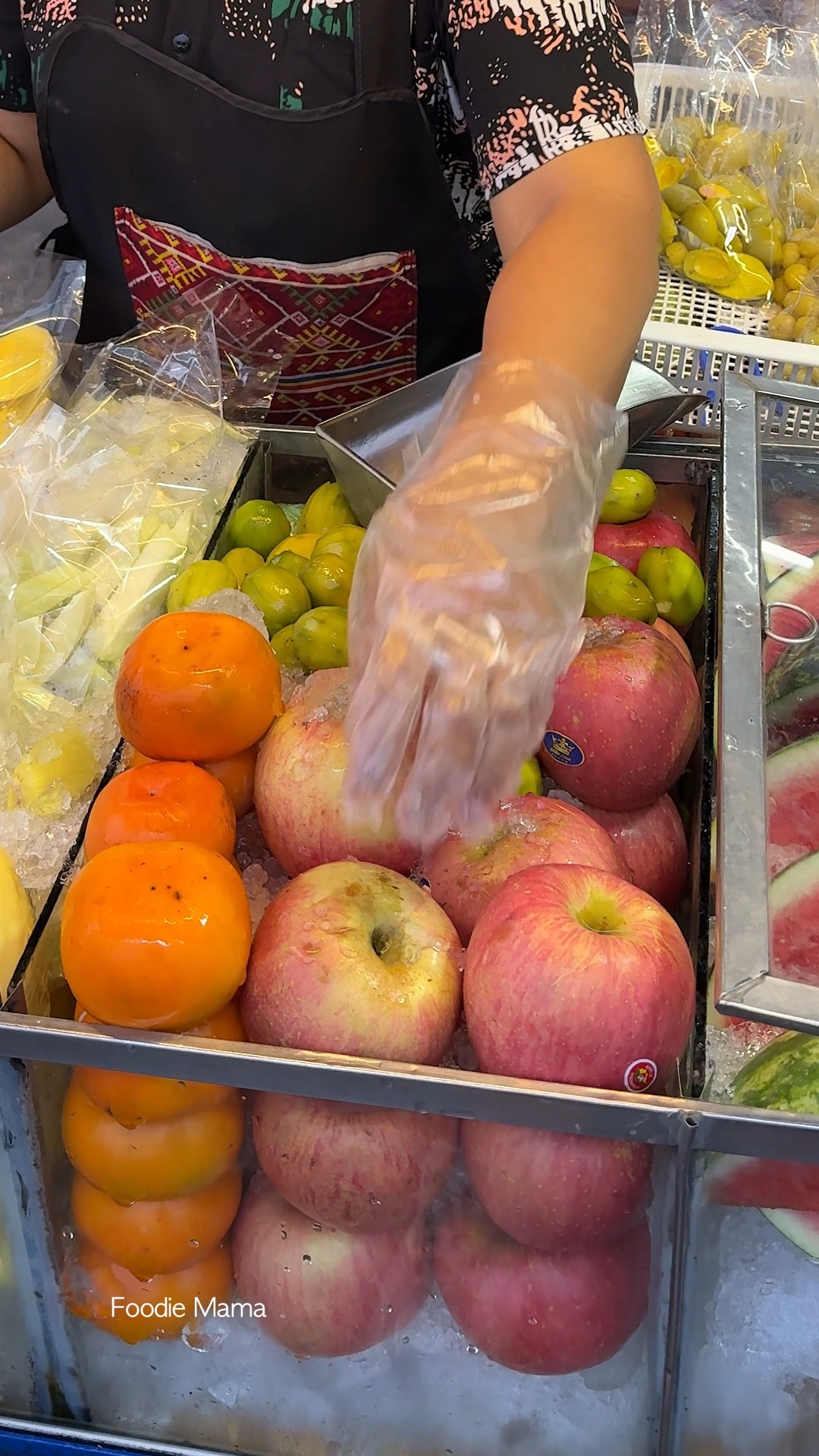 Fruit Heaven! Fresh apples for just $0.60 - Fruit Cutting Skills
