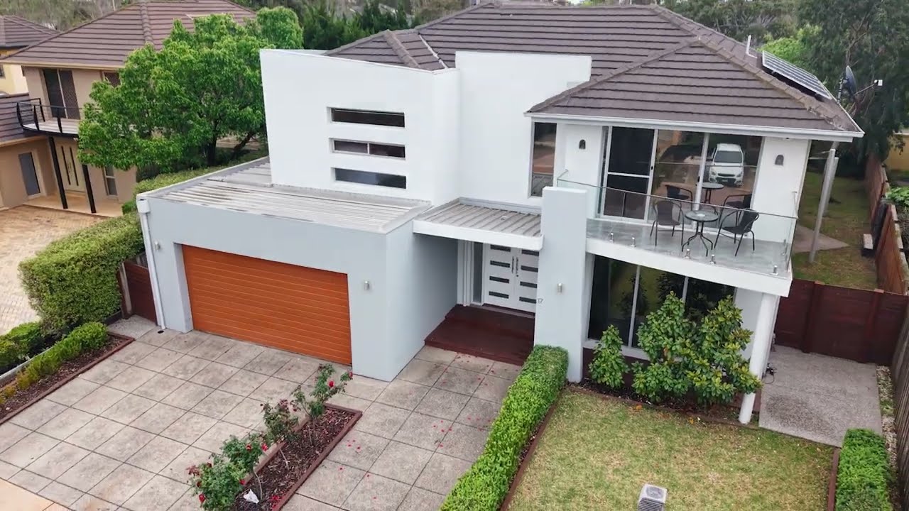 17 Eagleview Place, Sanctuary Lakes