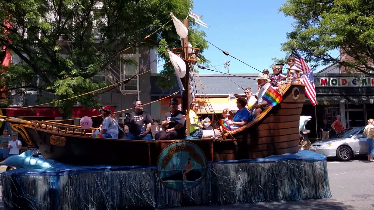 Как мы ходили на гей-парад :) Gay pride Hudson NY