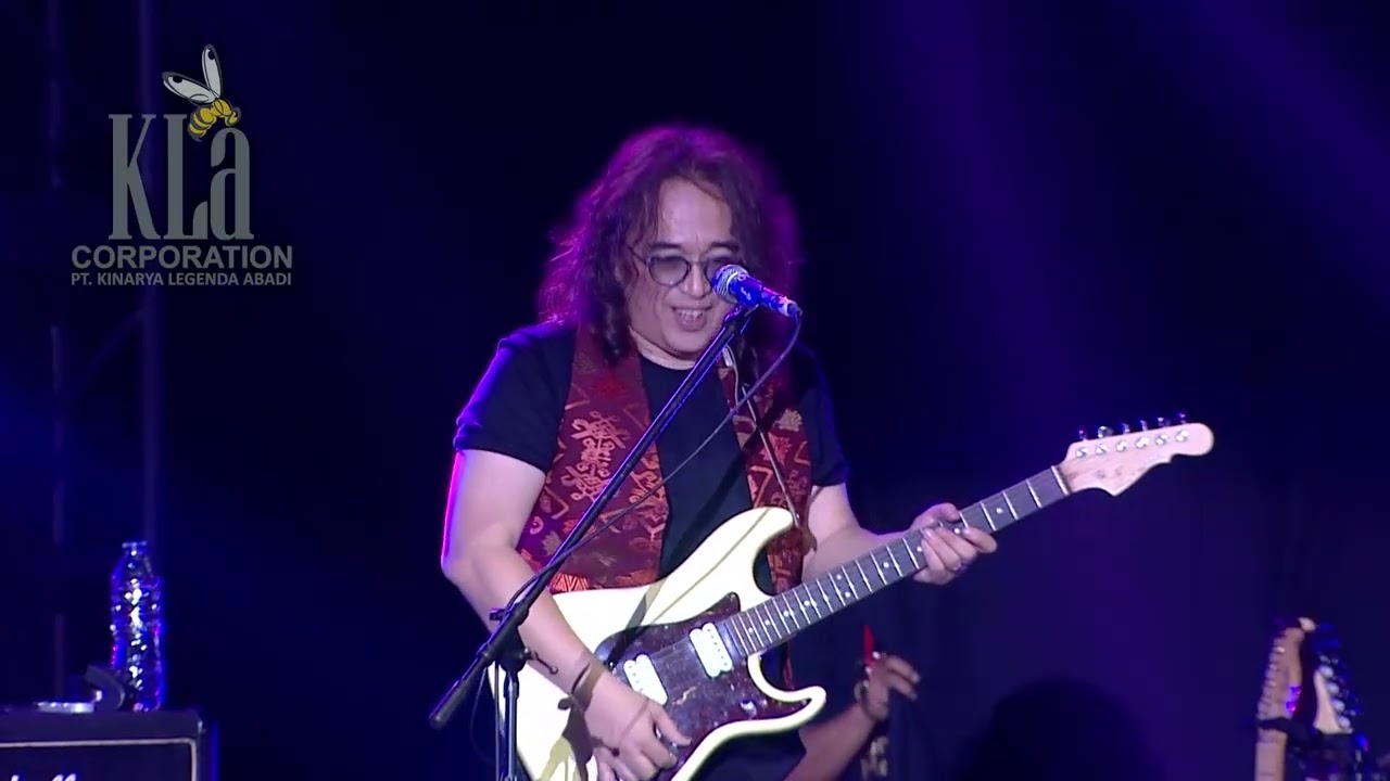 INDONESIA PUSAKA & TERPURUK KU DISINI - Karunia Semesta (Konser 30 Tahun KLA Project)