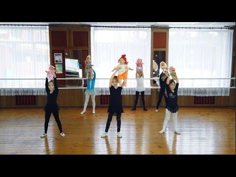 Пой, играй, танцуй малыш, танец с куклами - YouTube