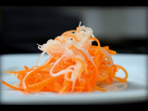 Vídeo: Salada De Cenoura E Daikon Com Nori