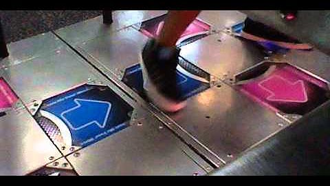 Dancer-K - HIGHER Doubles Heavy B on DDR EXTREME(AC)