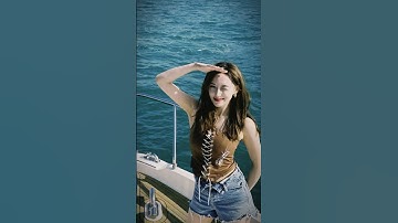 CHENG XIAO vs MODEL|When Cheng Xiao wears the designs up, how will they look?