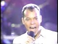Capture de la vidéo Fine Young Cannibals • Good Thing/I'm Not The Man I Used To Be (Live, Arsenio, 1989) • Stereo
