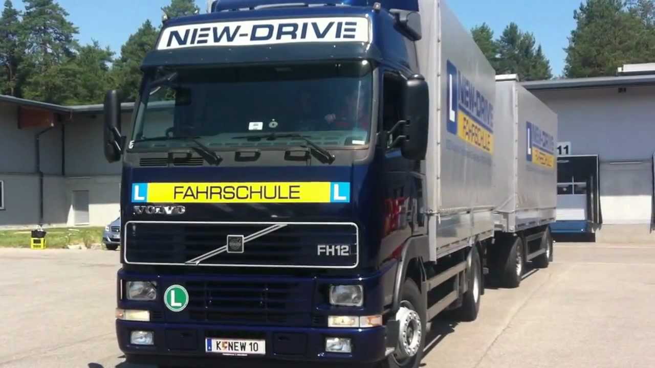 LKW Fahrstunde mit Birgit zum XXXLutz