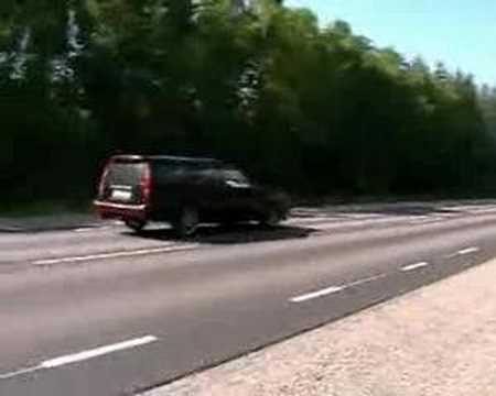 500hp Supra vs Volvo 850 wagon streetracing in Sweden