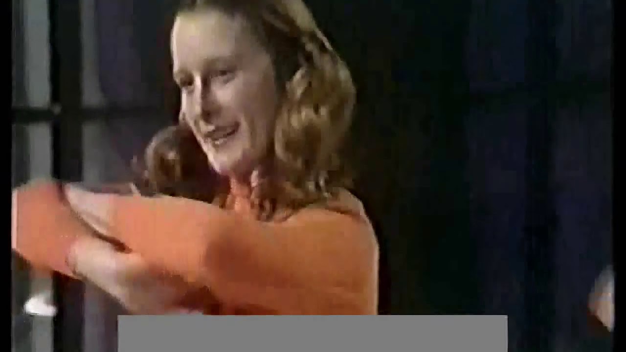 FOOT TAPPER ... CLIFF RICHARD, UNA STUBBS & HANK MARVIN DANCING .  LIVE SHOW (1970)