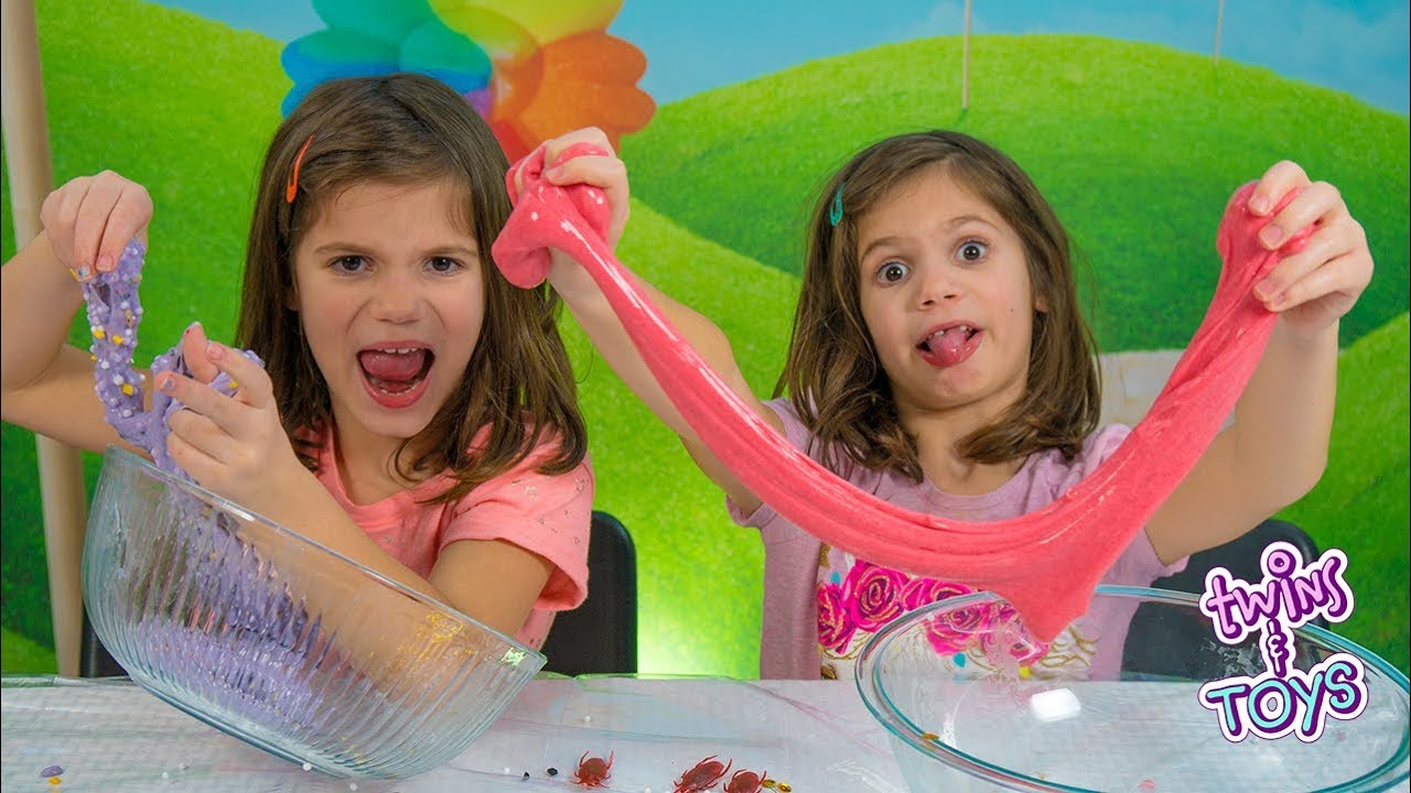 TWINS Kate & Lilly - CRAZY Slime Challenge!! - YouTube