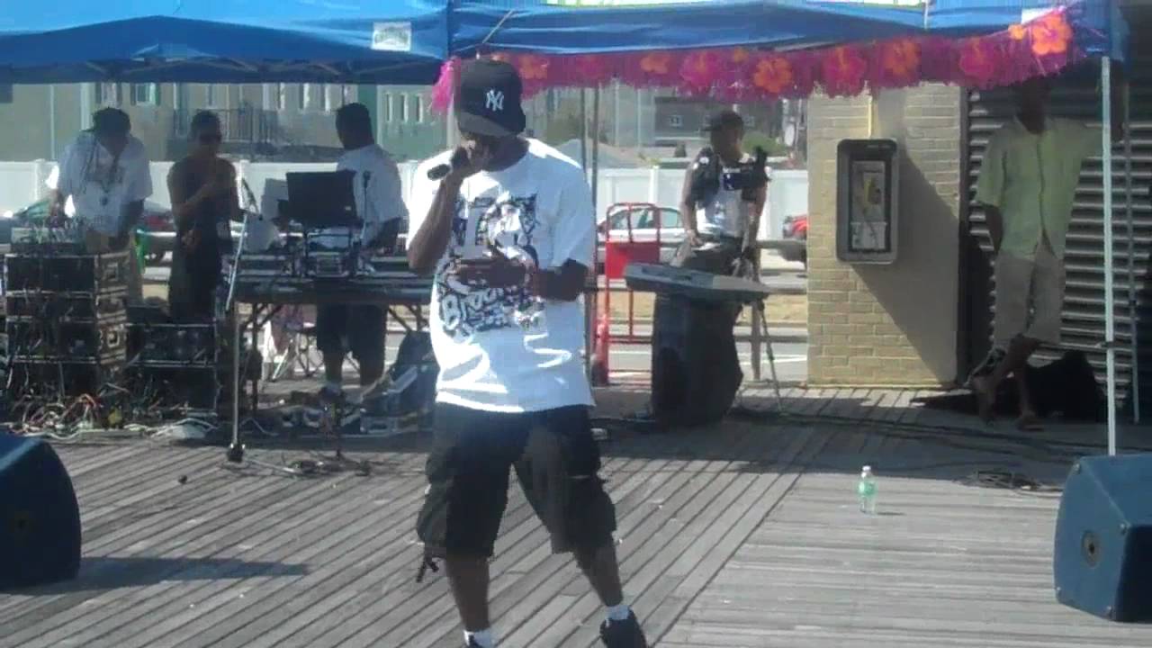 JUSWRITE @ROCKAWAY BEACH QUEENZ