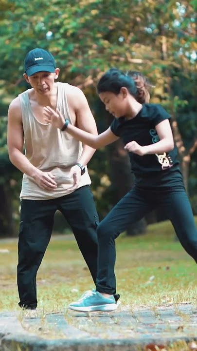 Latihan Aerial Koprol/ Meroda Tanpa Tangan