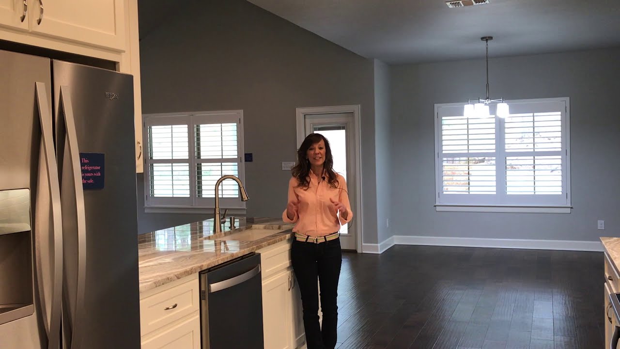 Tahitian Village Mega OH 200222 YouTube