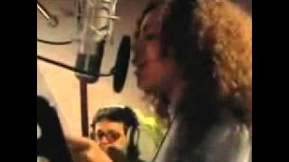 Beyoncé grabando en el estudio | Amor Gitano ft Alejandro Fernandez