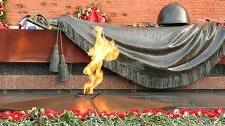 Стихи к 9 мая до слез: Давно закончилась война Стихи к 9 мая до слез: Давно закончилась война