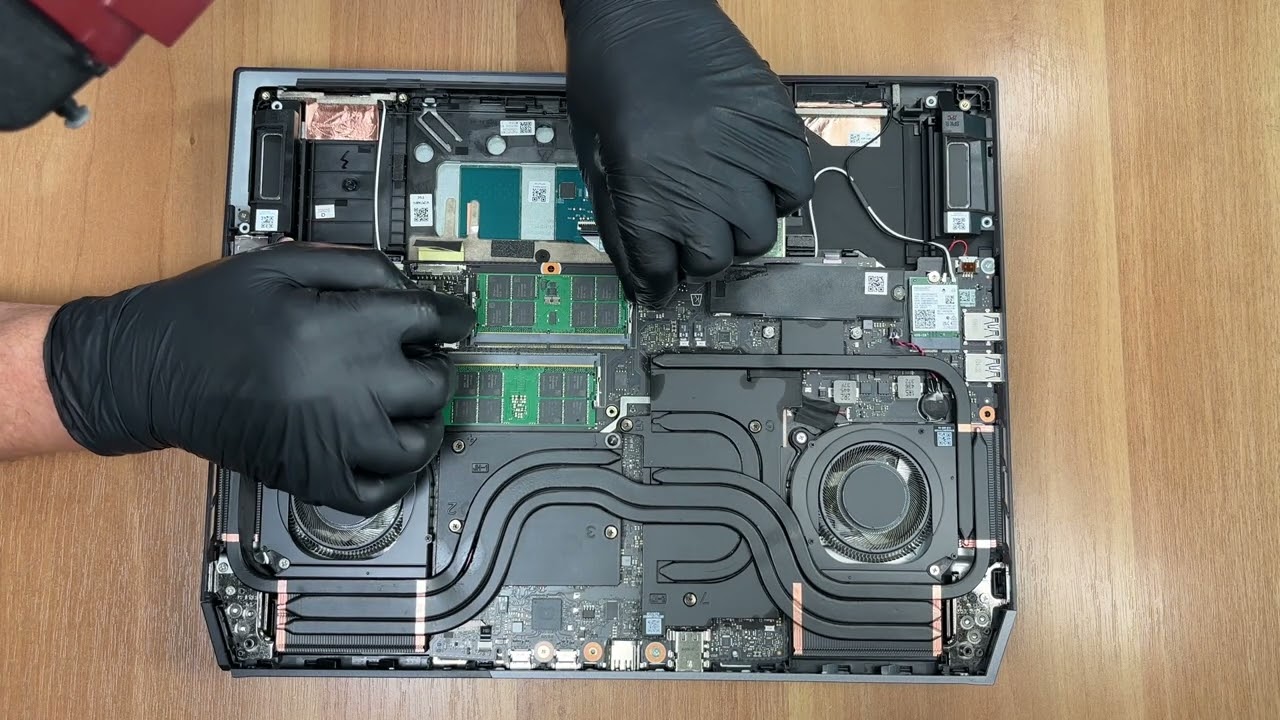 🛠️ How to open Acer Predator Helios 16 AI (PH16-73