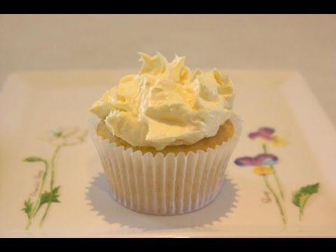 #3 Cupcake Decorating: How to make vanilla butter cream frosting by 22do