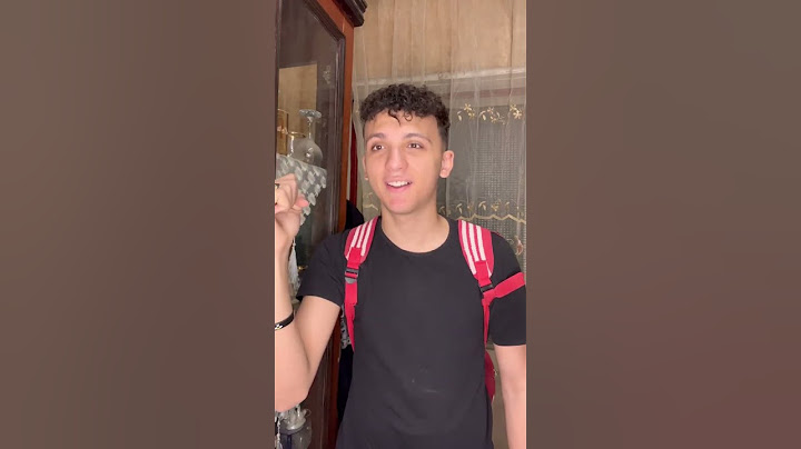 الفرق بين طلاب مدارس مصر فى تحيه العلم 😂😂