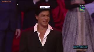 Shahrukh Khan dances \