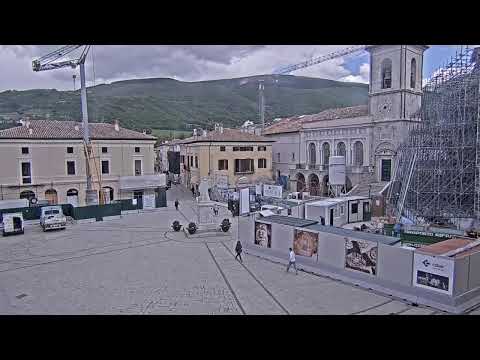 Weebcam Live da Norcia, in Umbria. Vedute del centro città e dei monti -  Tempo Italia