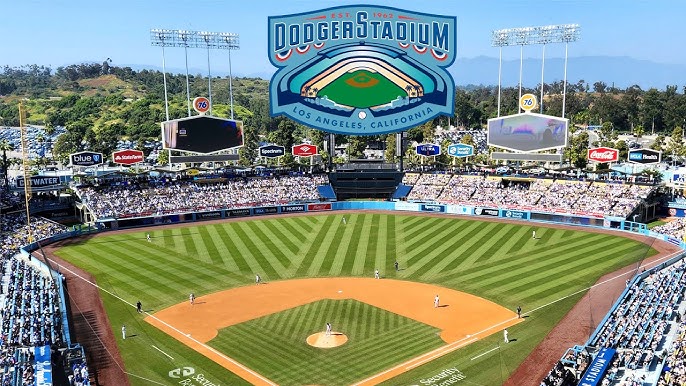 dodger stadium clear bag policy