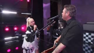 Gwen Stefani U0026 Blake Shelton I  Debut Of Purple Irises