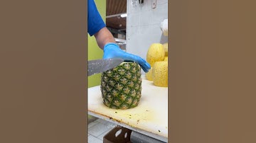 Fast Ninja peeling of a Pineapple 🤯#fruitpeeling#asmr#satisfying#cleancut#usa#oddlysatisfying