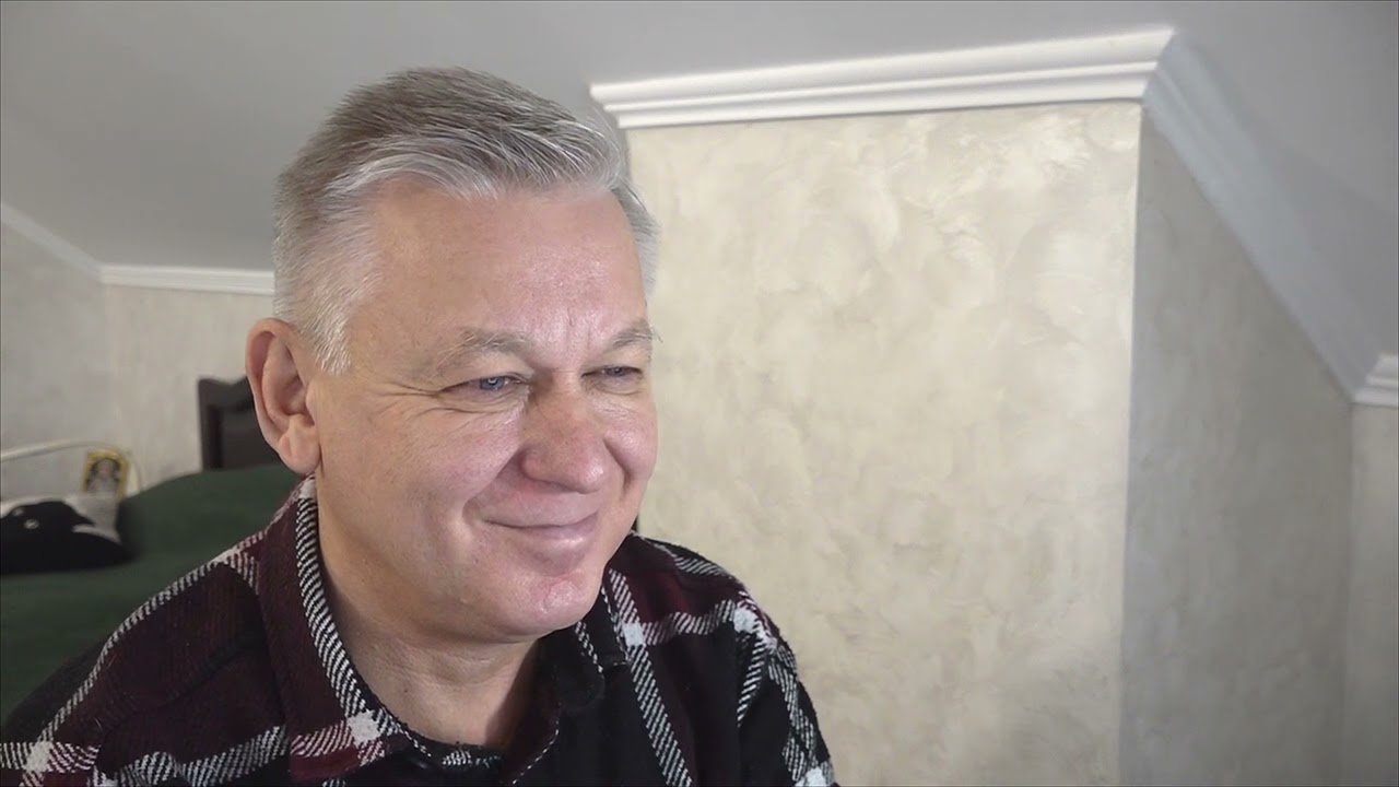 Женщину ломают сильнейшее чувство вины и материальные привязки по роду. Психолог Азаров