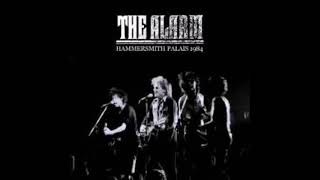 The Alarm - Howling Wind (First Rebel Carriage, London 1984)