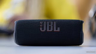 JBL Flip 6 review | JBL Flip 6 Waterproof Portable Wireless Bluetooth Speaker by Top Review 5,265 views 1 year ago 4 minutes, 34 seconds