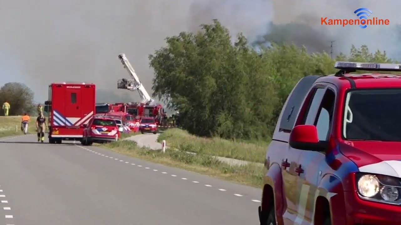 Uitslaande brand boerderij aan de Kamperstraatweg 14-05-2022