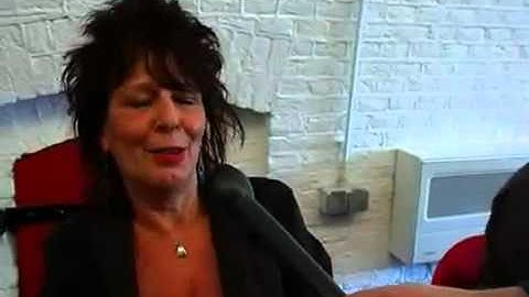 // Razende video Reporter met Hans van Veen