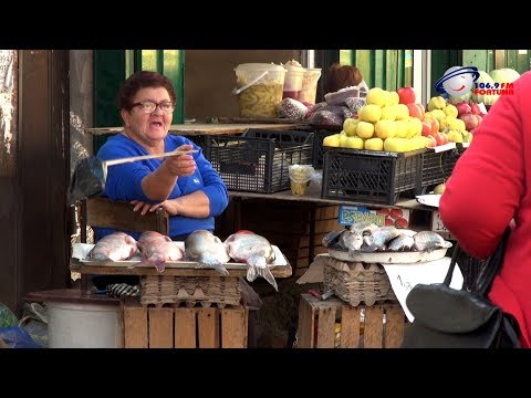 ქუჩაში გამოფენილი პროდუქტები