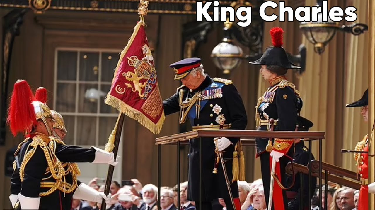 CE099 Mounted Blues And Royals Standard Bearer figurines et collections