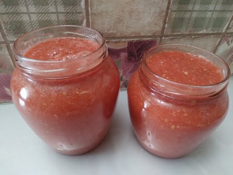 Приготовить аджику в домашних условиях из помидор с хреном и чесноком