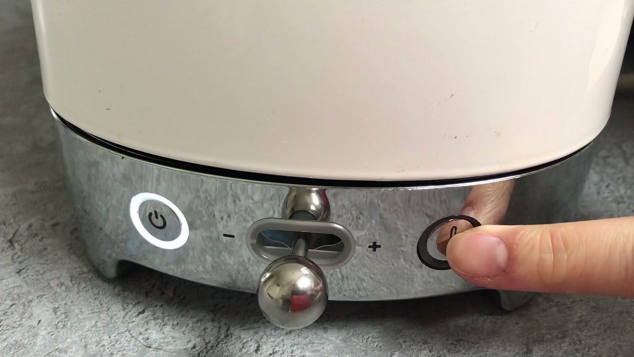 How to use the SMEG variable temperature Kettle KLF04 