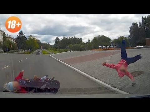 Машина сбивает человека видео Машина сбивает человека видео