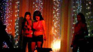 sexy singer at club singing Korea song