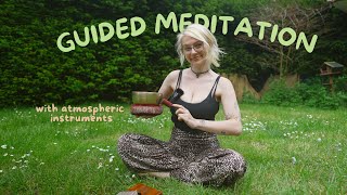 ASMR 20 Minute Guided Outside Meditation 🌿 For a Calm Mind 🧘‍♀️