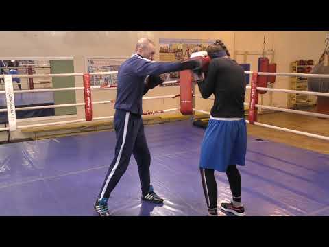 видео: Бокс: комбинированная защита (English subs)