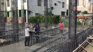 1070929魏家二層樓三合院筏式基礎 基礎大底組模和灌漿（筏基下半部）-04水電預置排水管01