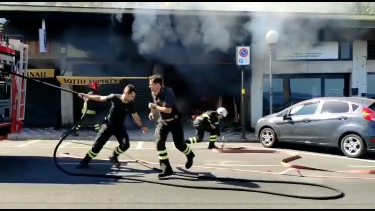 Incendio a Sanremo, l’intervento dei vigili del fuoco