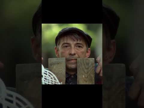 Деревенский хулиган и городской интеллигент #фильмы #комедии #сериалы