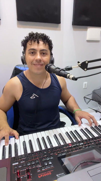 Quem aí gosta de uma seresta de amado batista #serestadebar #musica #amadobatista