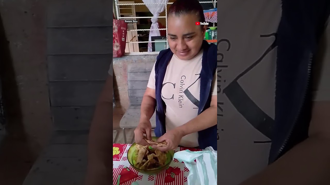 Salsa de chicharrón de chancho..