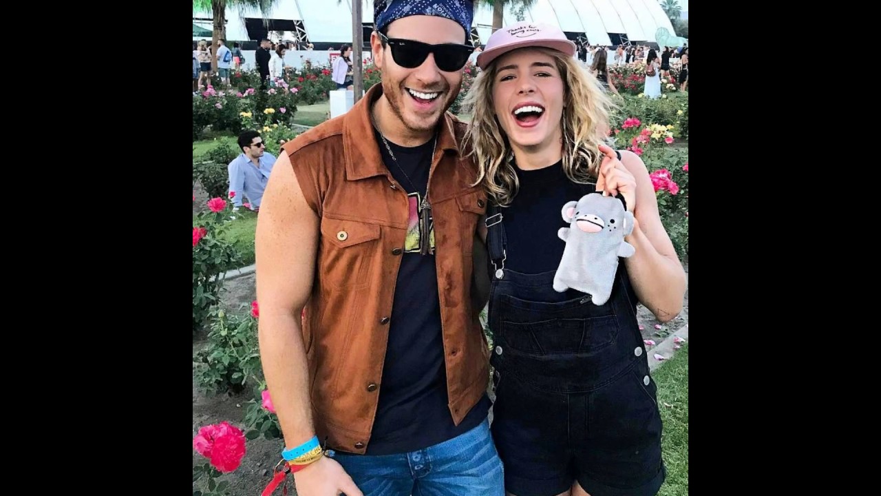 Instagram Emily Bett Rickards nudes (81 photos), Pussy, Is a cute, Instagram, legs 2019 Instagram Emily Bett Rickards nudes (36 foto and video), Sexy, Fappening, Selfie, bra 2019