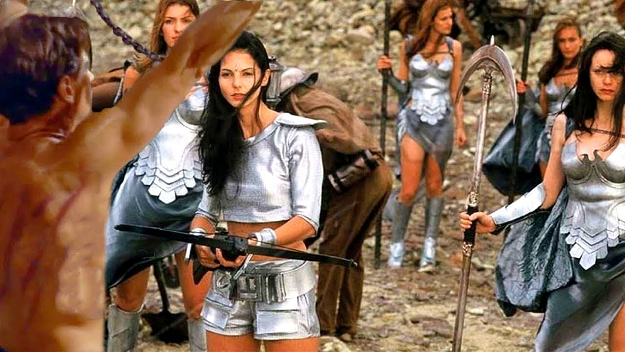 Astronaut Trapped In A Planet Where All Are Women ! | Movie Explained In Hindi