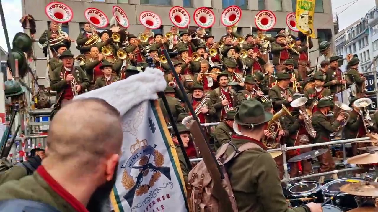 Rotsee-Husaren Ebikon live Schmudo Luzern 2025 Auftritt Falkenplatz